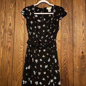 Black Floral Cap-Sleeve Dress With Belt